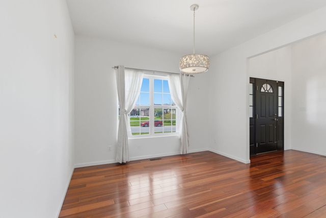 2527 Tate Drive, Schererville, IN 46375