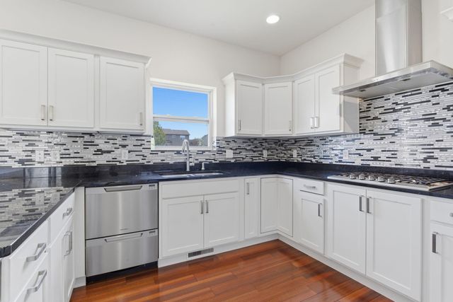 2527 Tate Drive, Schererville, IN 46375