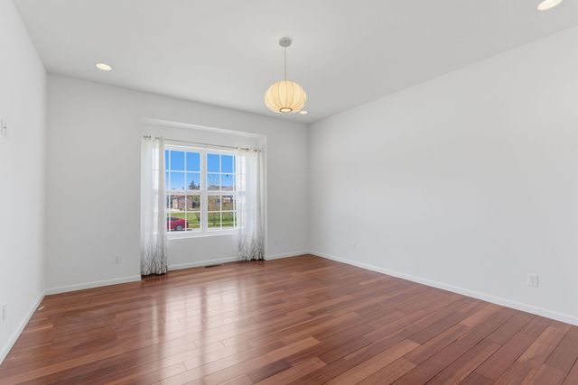 2527 Tate Drive, Schererville, IN 46375
