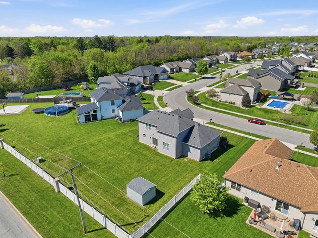 2527 Tate Drive, Schererville, IN 46375