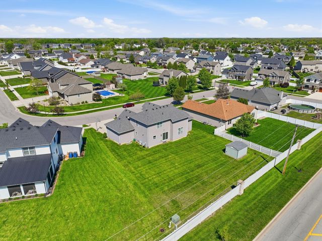 2527 Tate Drive, Schererville, IN 46375