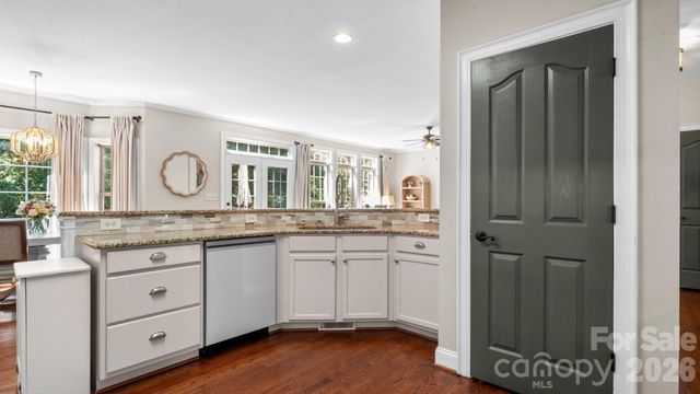 6204 Pumpernickel Lane, Wesley Chapel, NC 28110