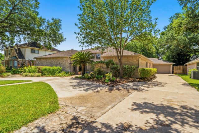 8307 Ivan Reid Drive, Houston, TX 77040