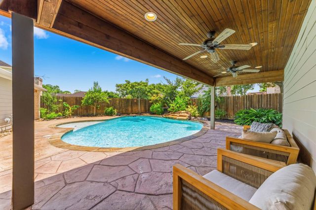 8307 Ivan Reid Drive, Houston, TX 77040