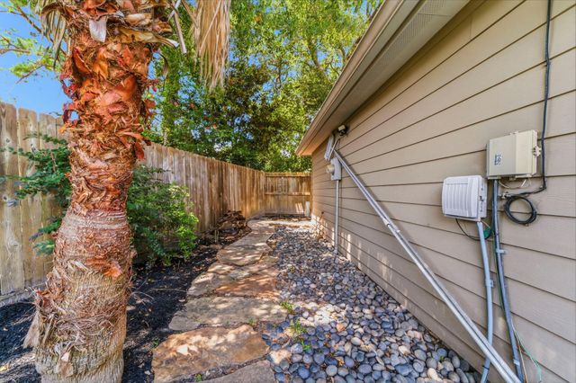 8307 Ivan Reid Drive, Houston, TX 77040