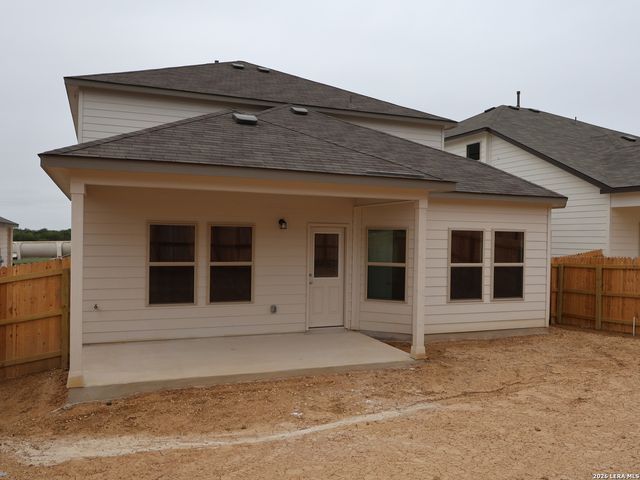 6224 Medina Oasis, San Antonio, TX 78245