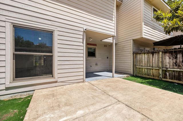9263 Westwood Village Drive 50, Houston, TX 77036