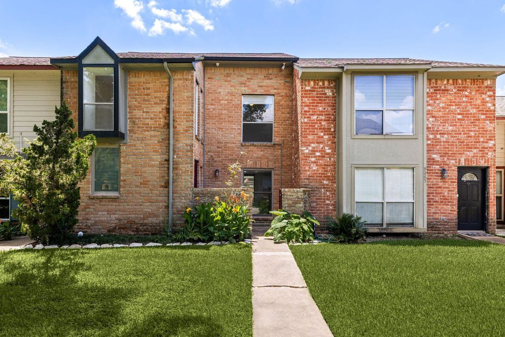 9263 Westwood Village Drive 50, Houston, TX 77036
