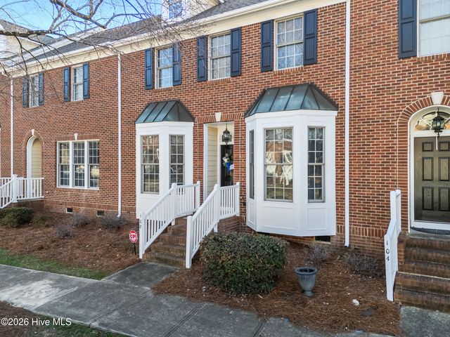 108 Lumina Place, Holly Springs, NC 27540