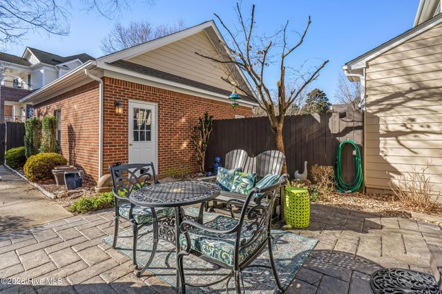 108 Lumina Place, Holly Springs, NC 27540