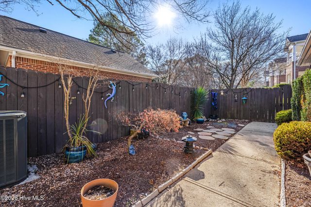 108 Lumina Place, Holly Springs, NC 27540