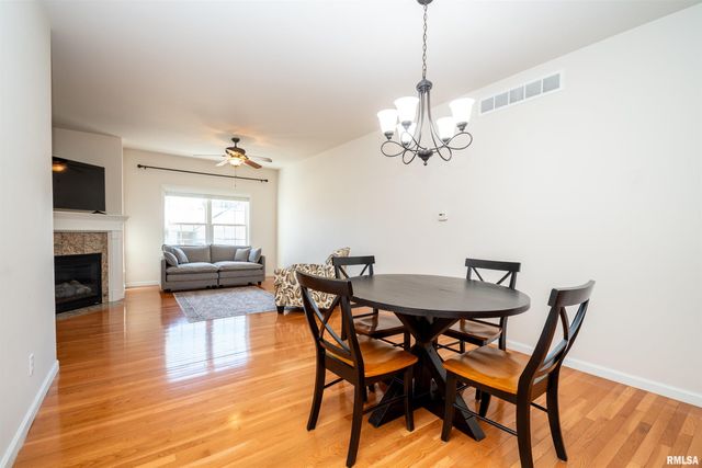 11217 N Oakwood Dr Unit 65, Peoria, IL 61615