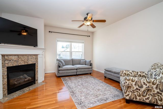 11217 N Oakwood Dr Unit 65, Peoria, IL 61615