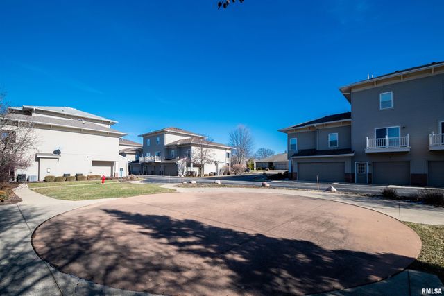 11217 N Oakwood Dr Unit 65, Peoria, IL 61615