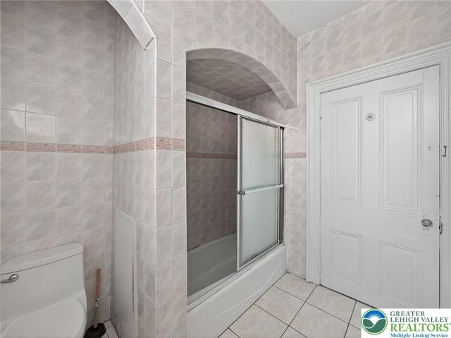 542 West Walnut Street 1R, Allentown City, PA 18101