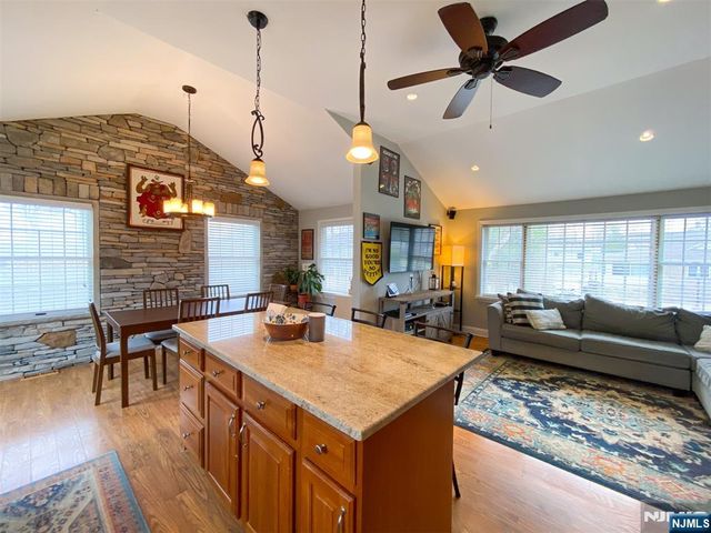 28 Woodside Drive, West Milford, NJ 07480