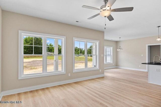 315 E Theriualt Court, Jacksonville, NC 28540