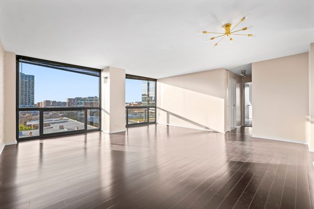 4343 N Clarendon Avenue 717, Chicago, IL 60613