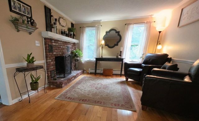 2 Greenleaf Drive, Exeter, NH 03833