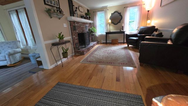 2 Greenleaf Drive, Exeter, NH 03833
