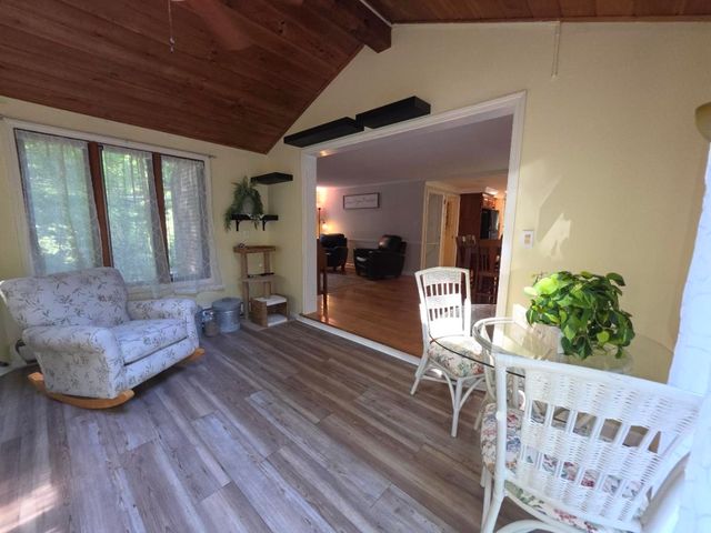 2 Greenleaf Drive, Exeter, NH 03833
