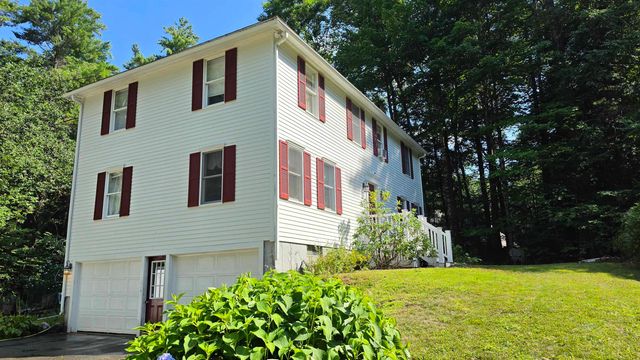 2 Greenleaf Drive, Exeter, NH 03833