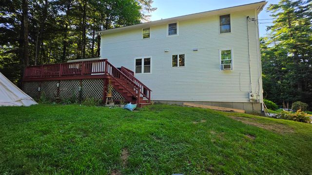 2 Greenleaf Drive, Exeter, NH 03833