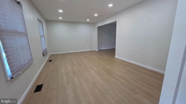 127 TOLEDO LN, Willingboro, NJ 08046