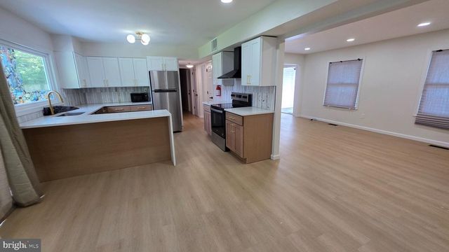127 TOLEDO LN, Willingboro, NJ 08046