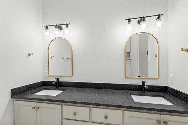 4008 Stone Briar Trail, Edmond, OK 73034