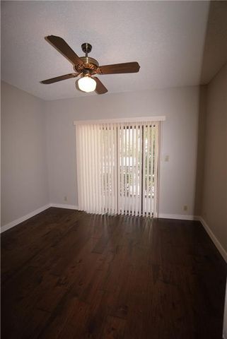 203 E 31st ST 103, Austin, TX 78705