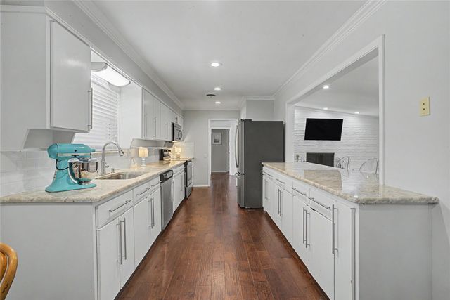 1921 Dakar Road E, Fort Worth, TX 76116