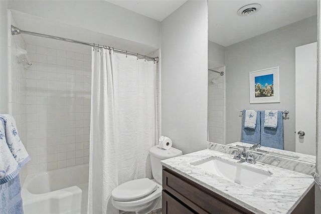 1921 Dakar Road E, Fort Worth, TX 76116