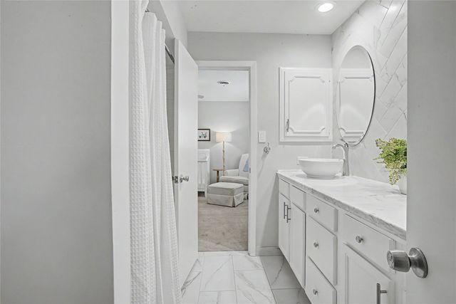 1921 Dakar Road E, Fort Worth, TX 76116