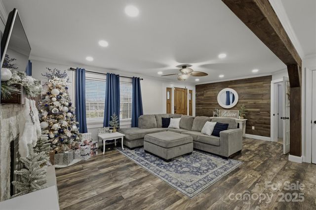 591 1st Avenue Drive SE, Taylorsville, NC 28681