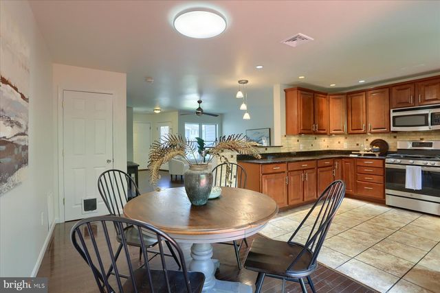 9115 JOYCE LN, Hummelstown, PA 17036