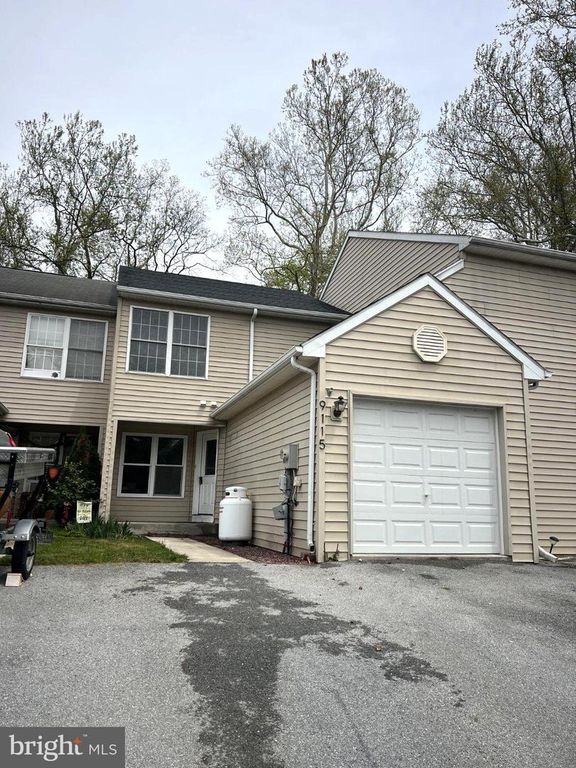 9115 JOYCE LN, Hummelstown, PA 17036