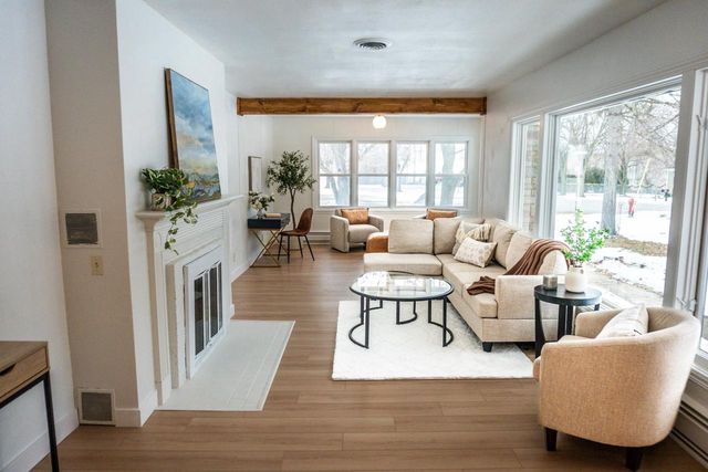 8114 VANABEL STREET, Kaukauna, WI 54130