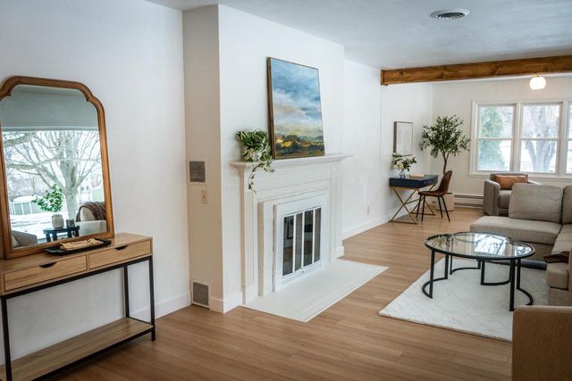 8114 VANABEL STREET, Kaukauna, WI 54130