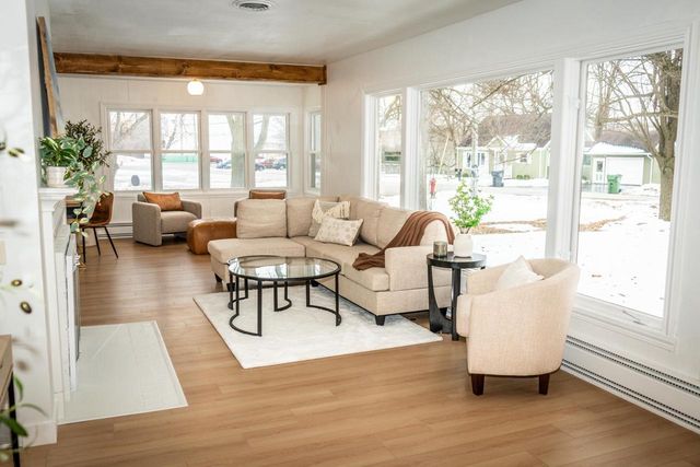 8114 VANABEL STREET, Kaukauna, WI 54130