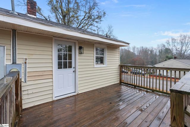 105 Whitener Avenue, Spartanburg, SC 29306