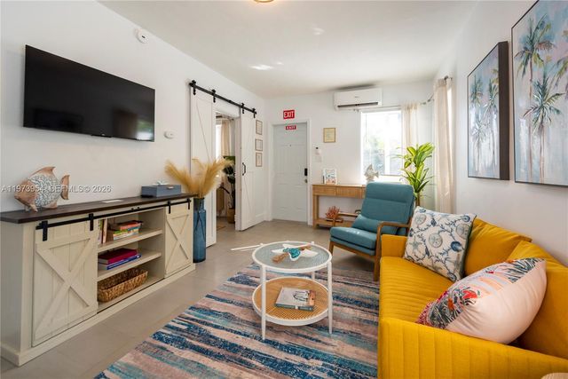 1625 Fletcher St 1, Hollywood, FL 33020