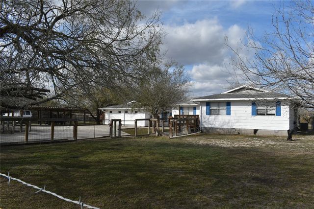 235 County Road 3053, Orange Grove, TX 78372