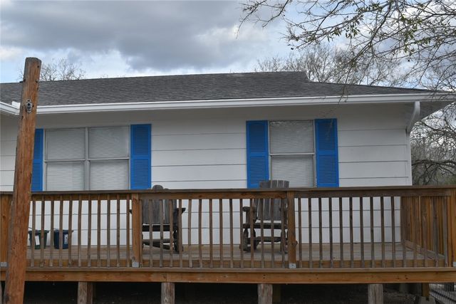 235 County Road 3053, Orange Grove, TX 78372