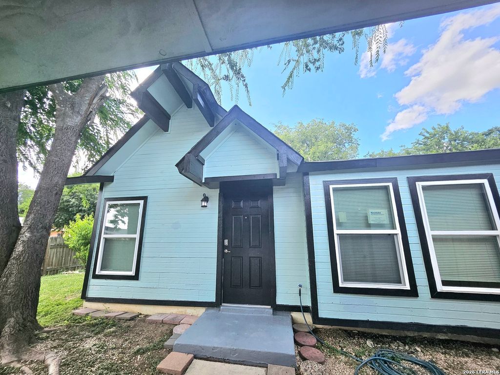 6903 E Belforest, San Antonio, TX 78239