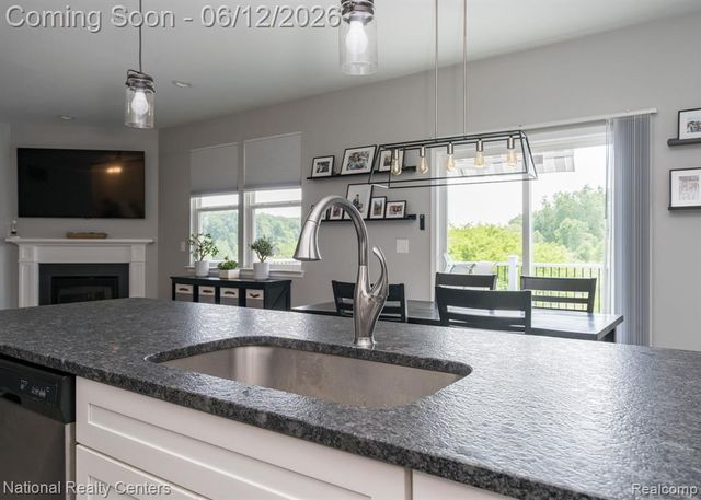 2886 Bogues View Drive, Howell, MI 48843