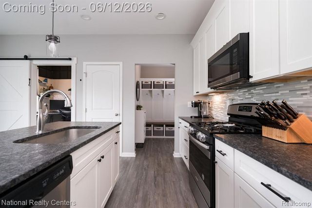 2886 Bogues View Drive, Howell, MI 48843