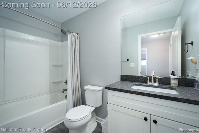 2886 Bogues View Drive, Howell, MI 48843