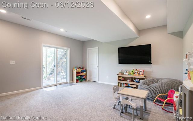 2886 Bogues View Drive, Howell, MI 48843