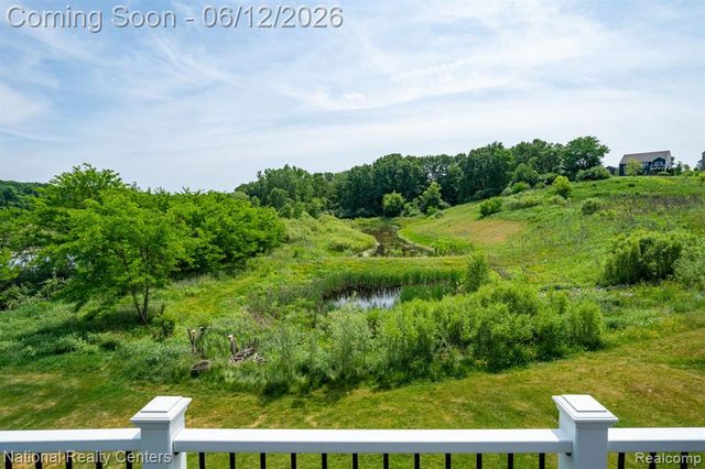 2886 Bogues View Drive, Howell, MI 48843